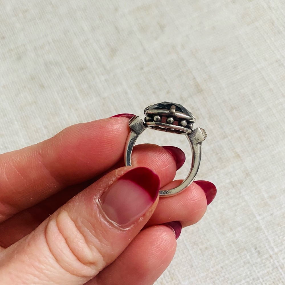 Ring - Picture 3 of 3